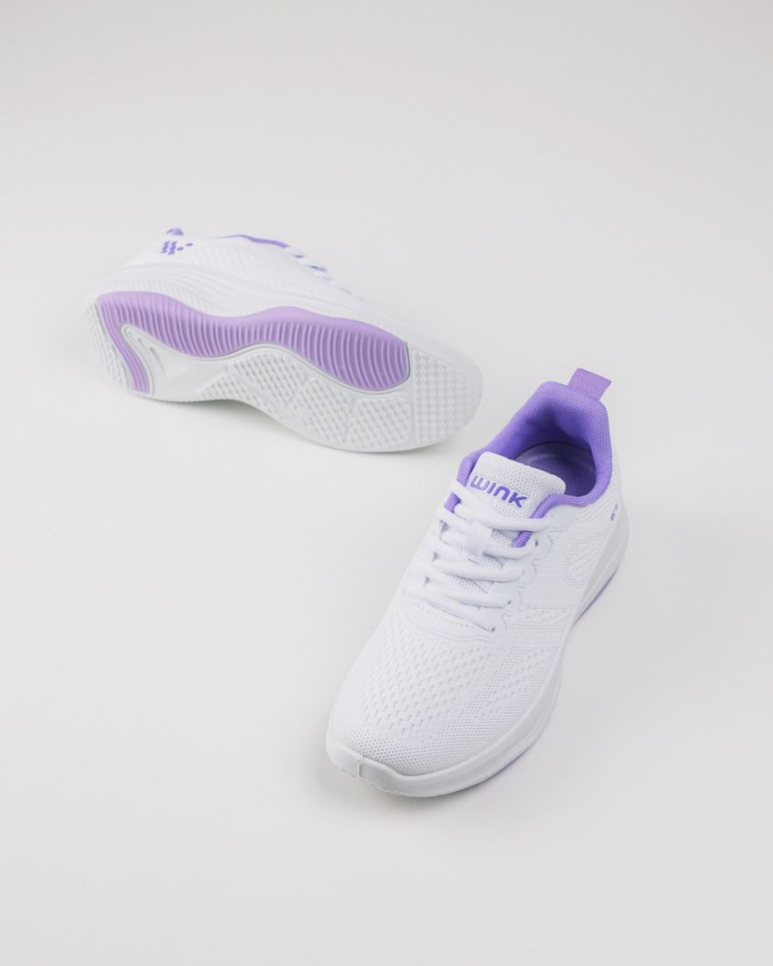 Wink - Infet white women fittness running