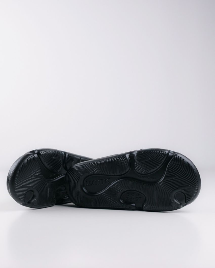 Wink - Calyx black women slippers